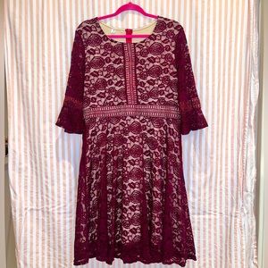 Maroon Lace Beep Sleeve Dress